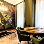 Modern Flat With Great Location For Longer Stays